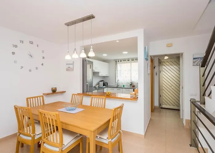 Guestready - Costa 6pax ゲストハウス 3*